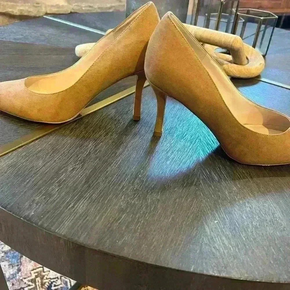 Nine West Dylan Tan Suede Round Toe Pump - Picture 4 of 7